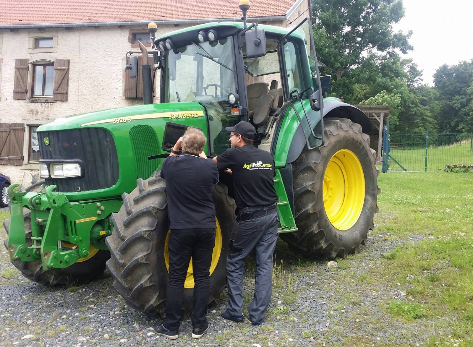 AgriproCenter atelier mobile agricole